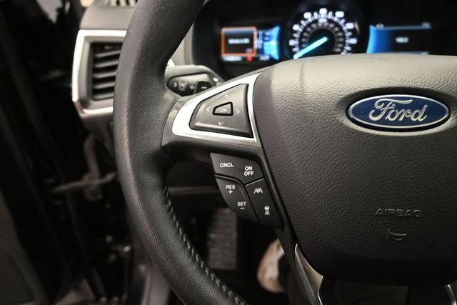 Certified 2024 Ford Edge Titanium w/ Equipment Group 301A AWD/4WD image 17