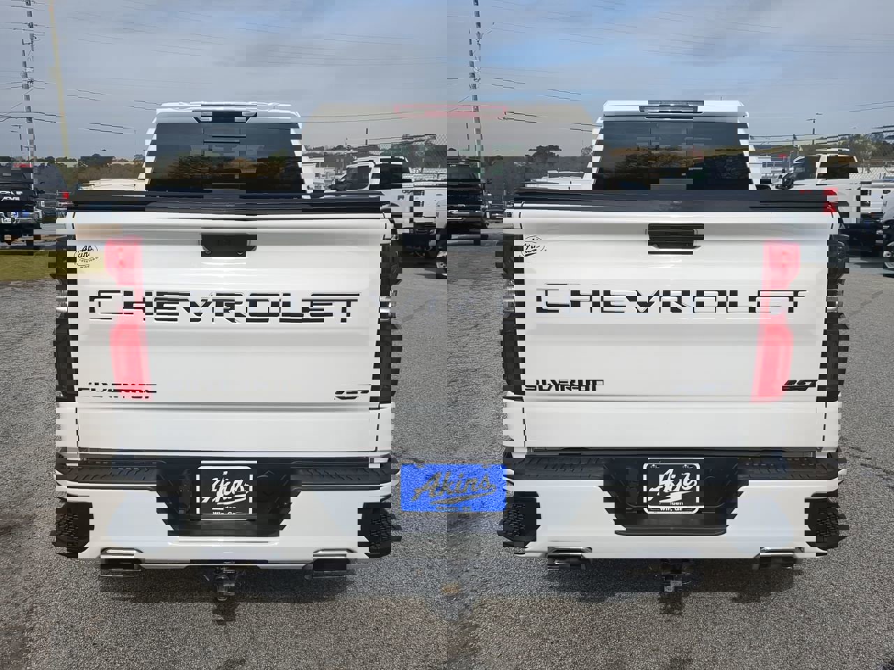 Used 2021 Chevrolet Silverado 1500 RST w/ Convenience Package II image 3