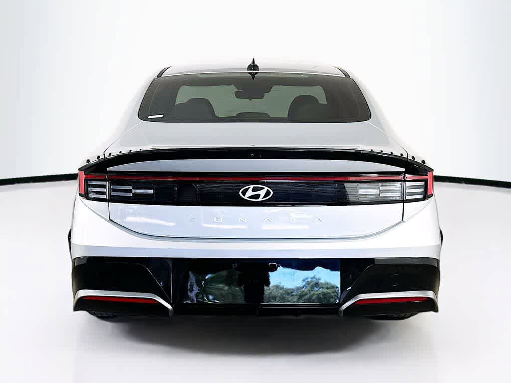 Used 2025 Hyundai Sonata SEL FWD image 5