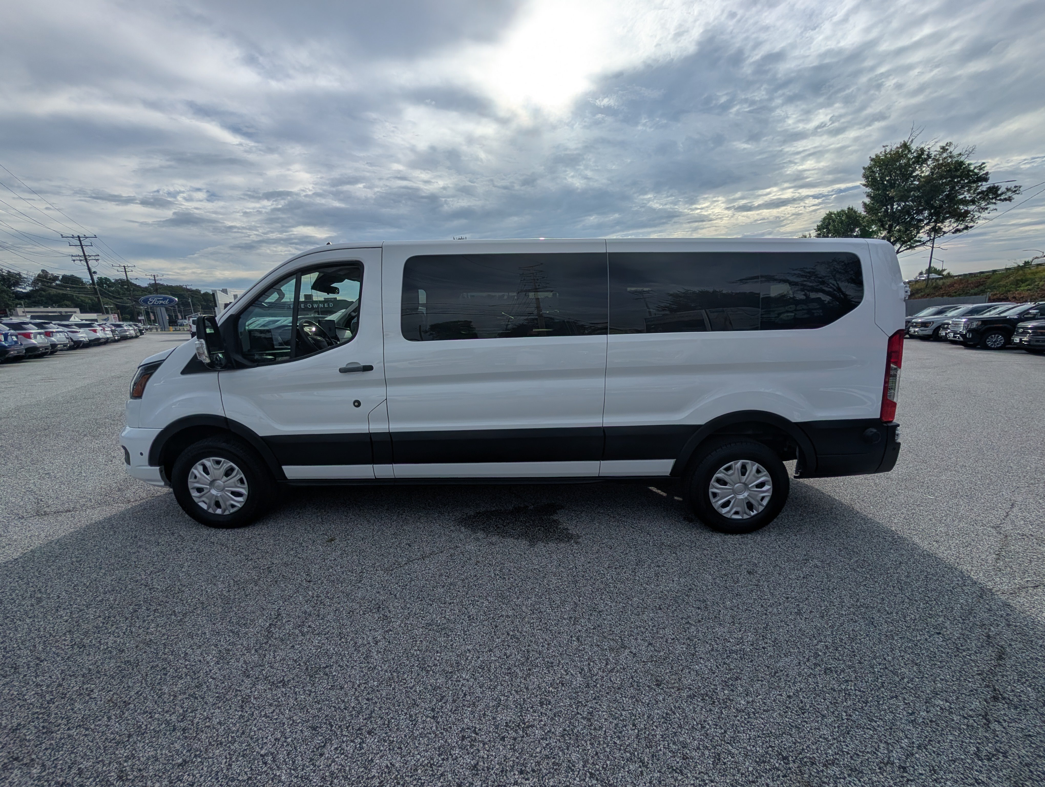Certified 2024 Ford Transit 350 XLT RWD image 3