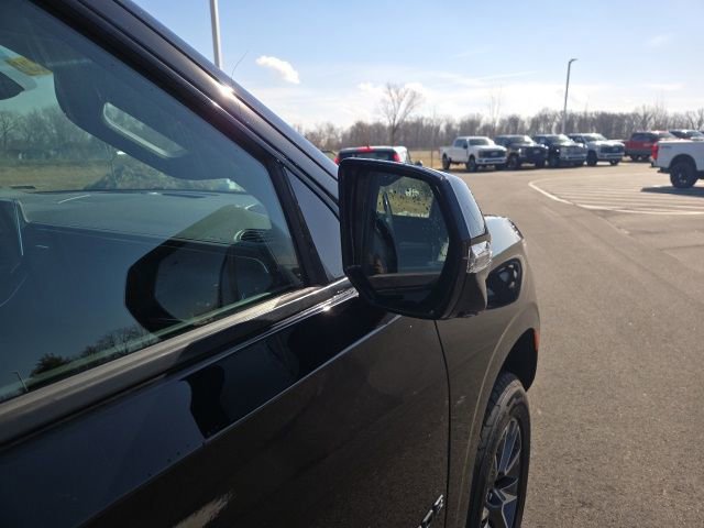 Used 2022 Chevrolet Tahoe Z71 w/ Z71 Off-Road Package image 10
