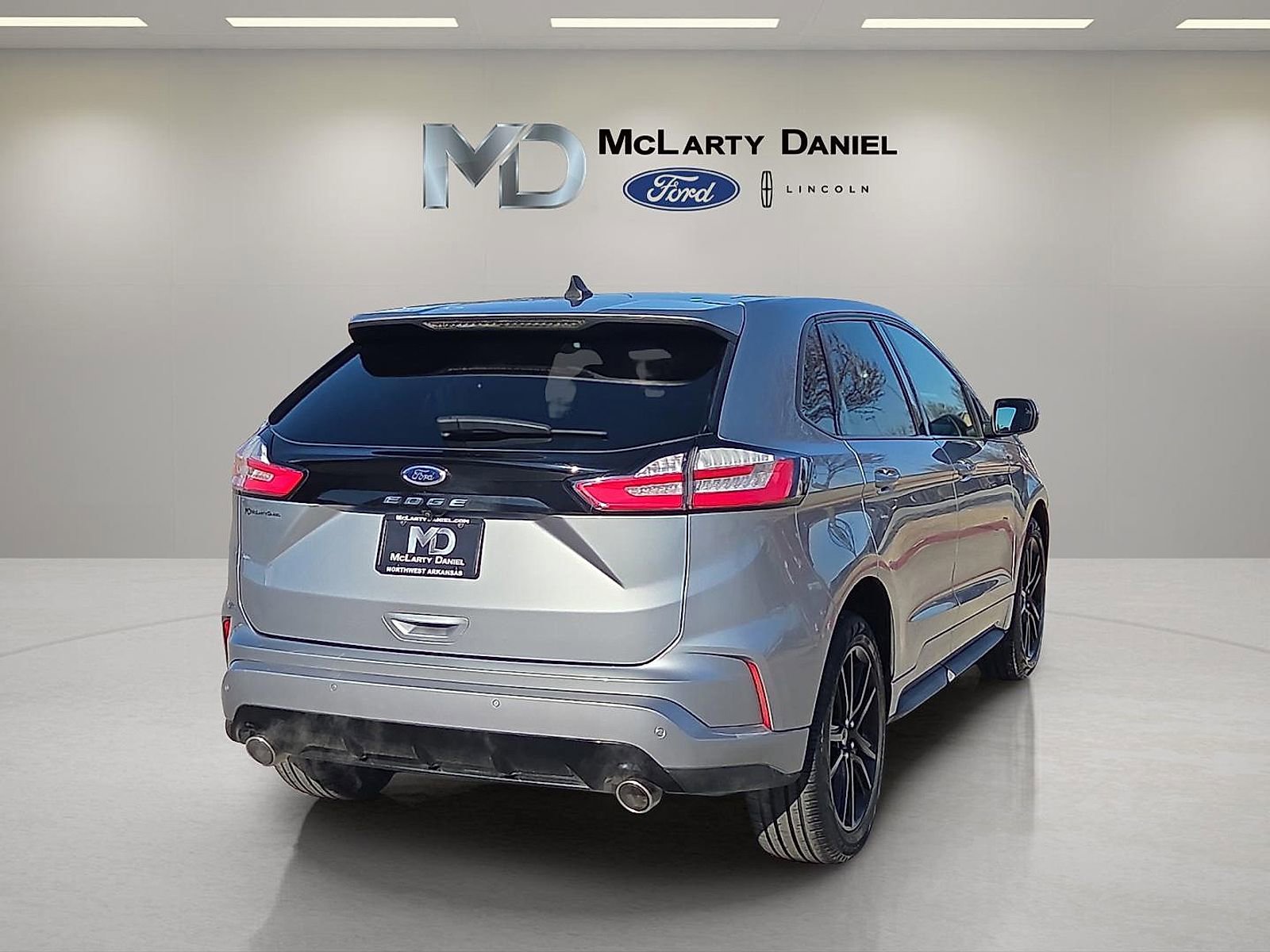 Certified 2021 Ford Edge ST-Line image 5