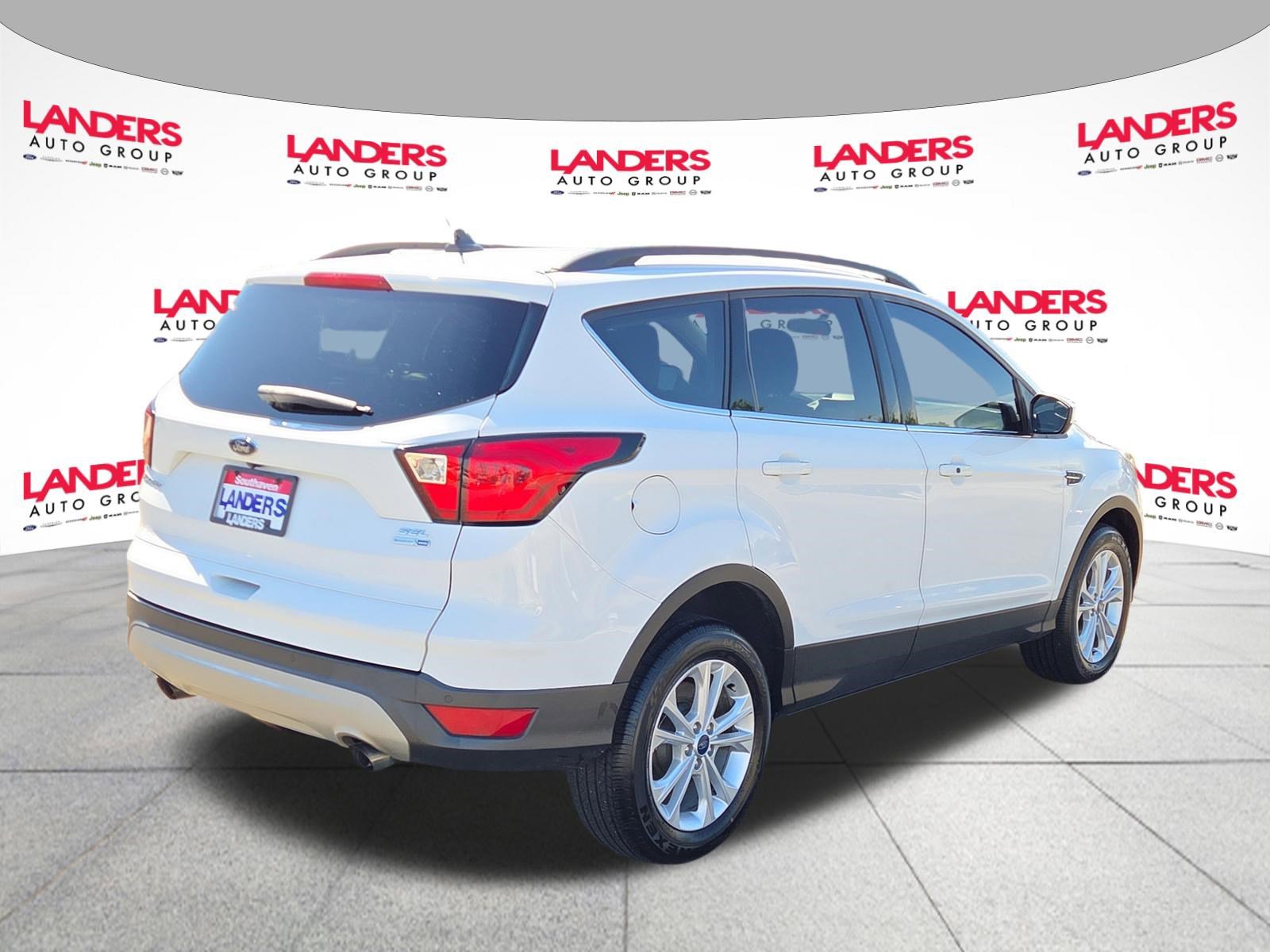 Certified 2019 Ford Escape SEL AWD/4WD image 3