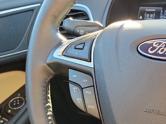 Certified 2024 Ford Edge SEL w/ Convenience Package AWD/4WD image 15