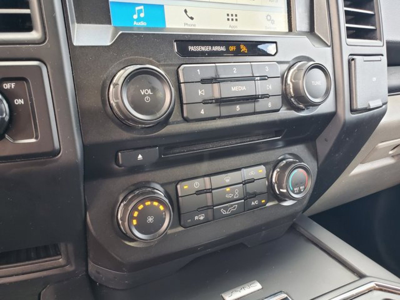 Certified 2018 Ford F150 XL w/ Equipment Group 101A Mid image 21