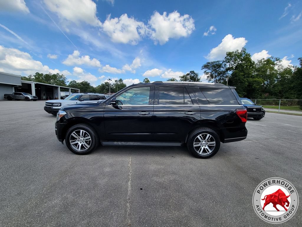 Certified 2024 Ford Expedition Limited RWD image 3