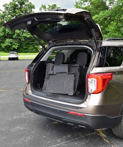 Certified 2021 Ford Explorer XLT AWD/4WD image 28