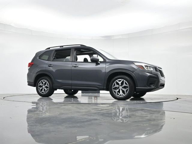 Used 2020 Subaru Forester Premium image 31