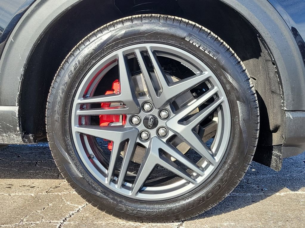 Certified 2025 Ford Explorer ST-Line w/ Premium Package image 9