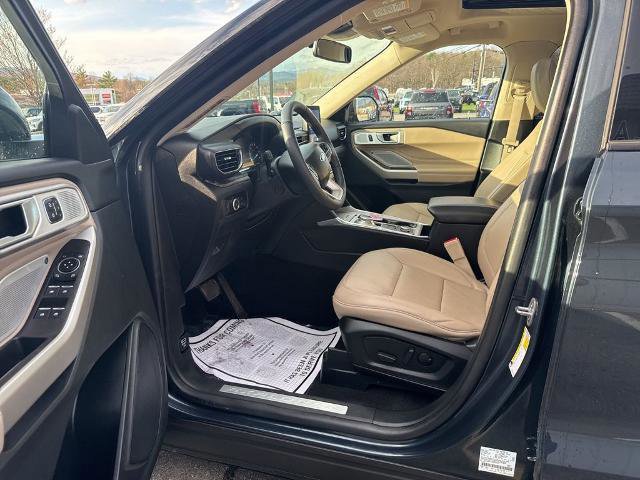 Certified 2023 Ford Explorer Limited w/ Limited Technology Package AWD/4WD image 9