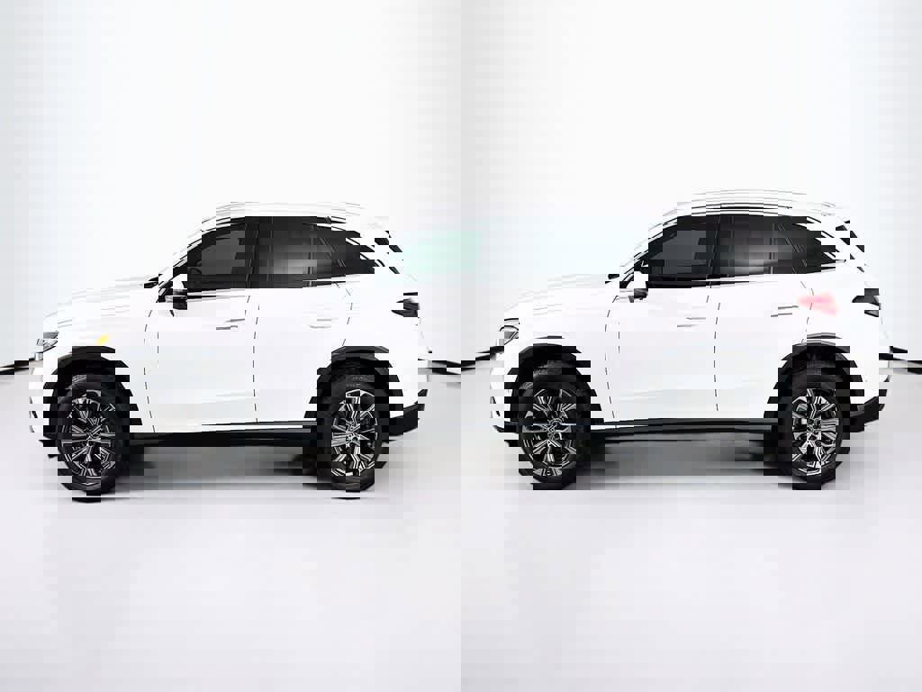 Used 2024 Mercedes-Benz GLC 300 GLC 300 image 2