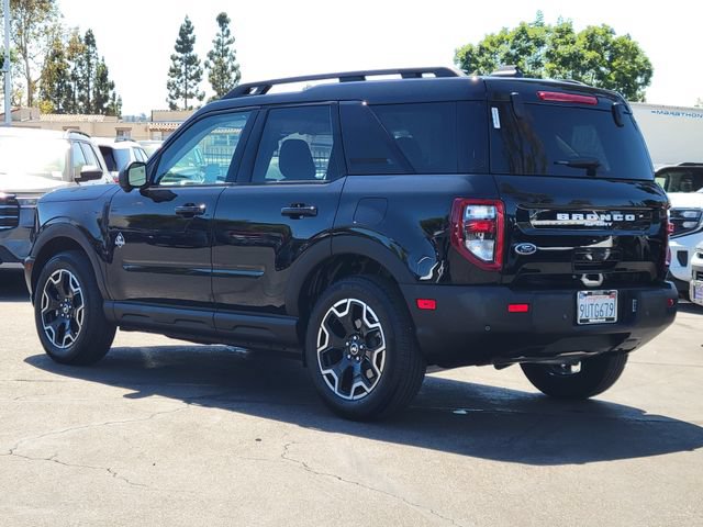 Certified 2025 Ford Bronco Sport Outer Banks w/ Outer Banks Tech Package+ AWD/4WD image 2