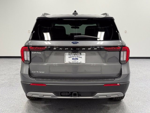 Certified 2026 Ford Explorer Active w/ Active Comfort Package RWD image 10