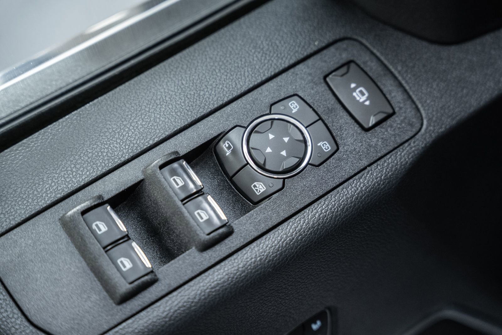 Certified 2022 Ford F250 Platinum w/ Snow Plow Prep Package image 45