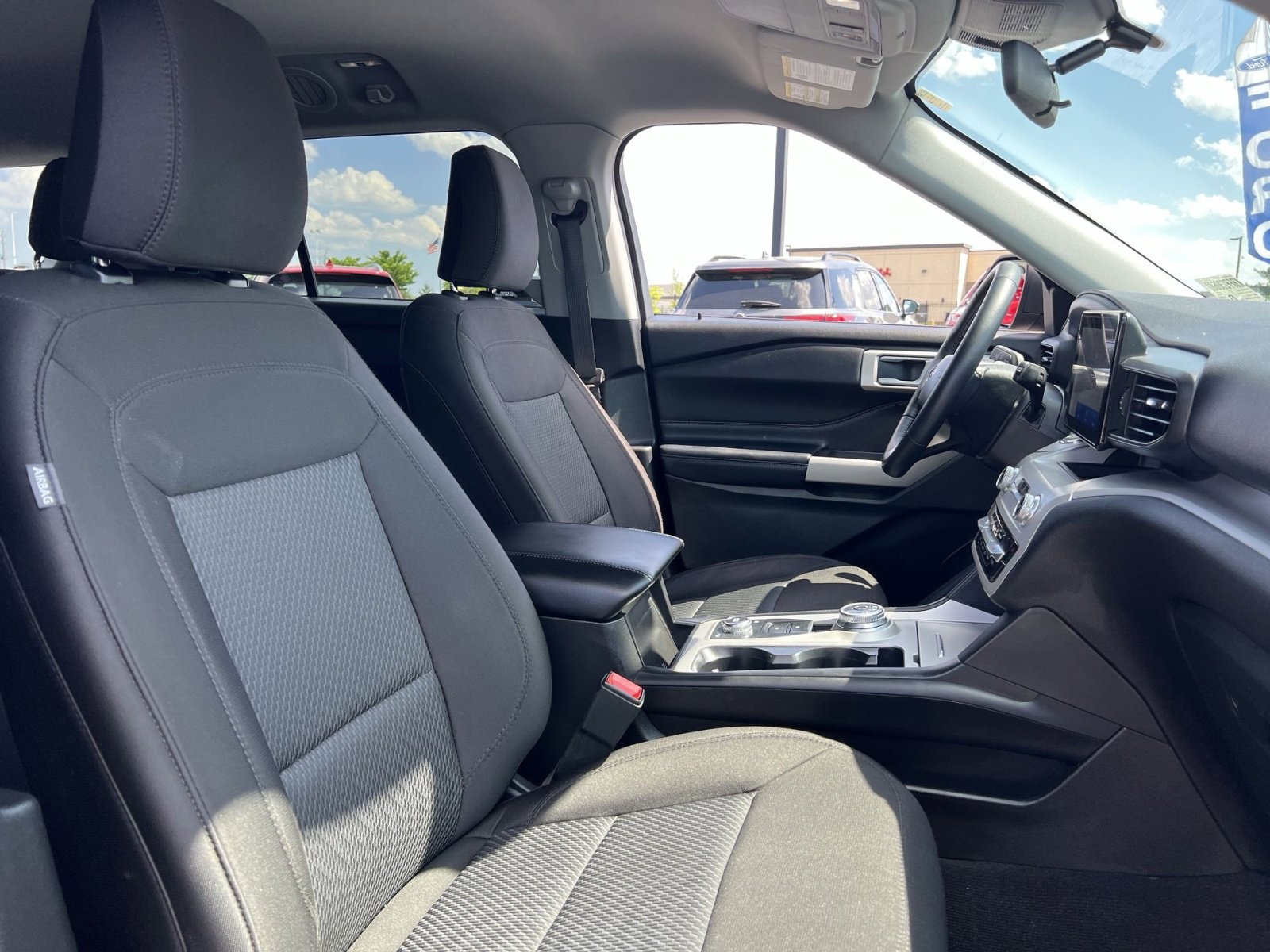Certified 2023 Ford Explorer XLT AWD/4WD image 34