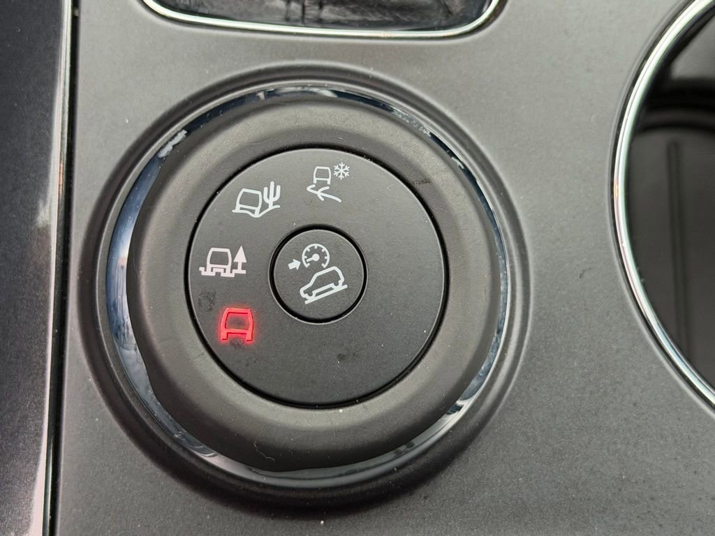 Certified 2019 Ford Explorer XLT w/ Equipment Group 201A image 16