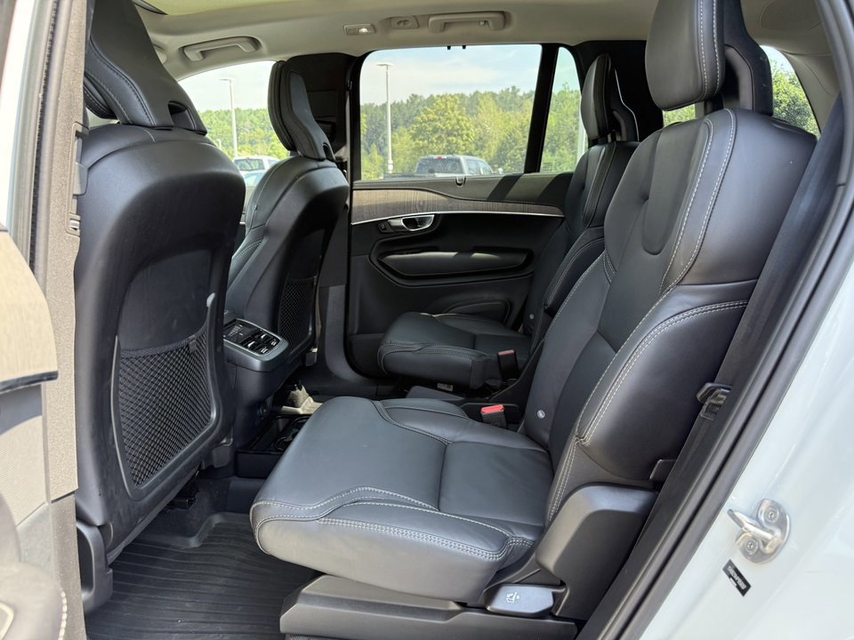 Used 2023 Volvo XC90 B6 Ultimate w/ Protection Package image 13