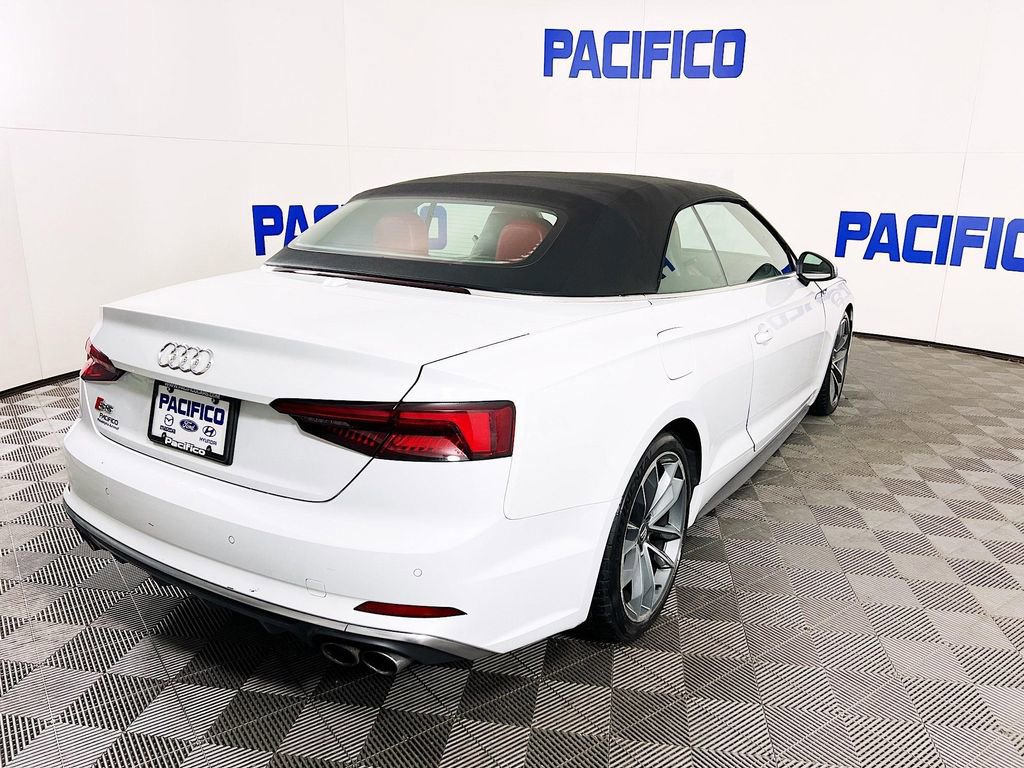 Used 2018 Audi S5 Premium Plus w/ Navigation Package image 3