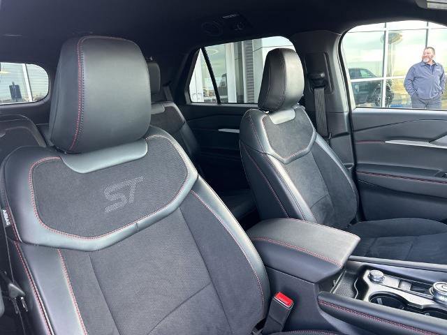 Certified 2025 Ford Explorer ST image 11
