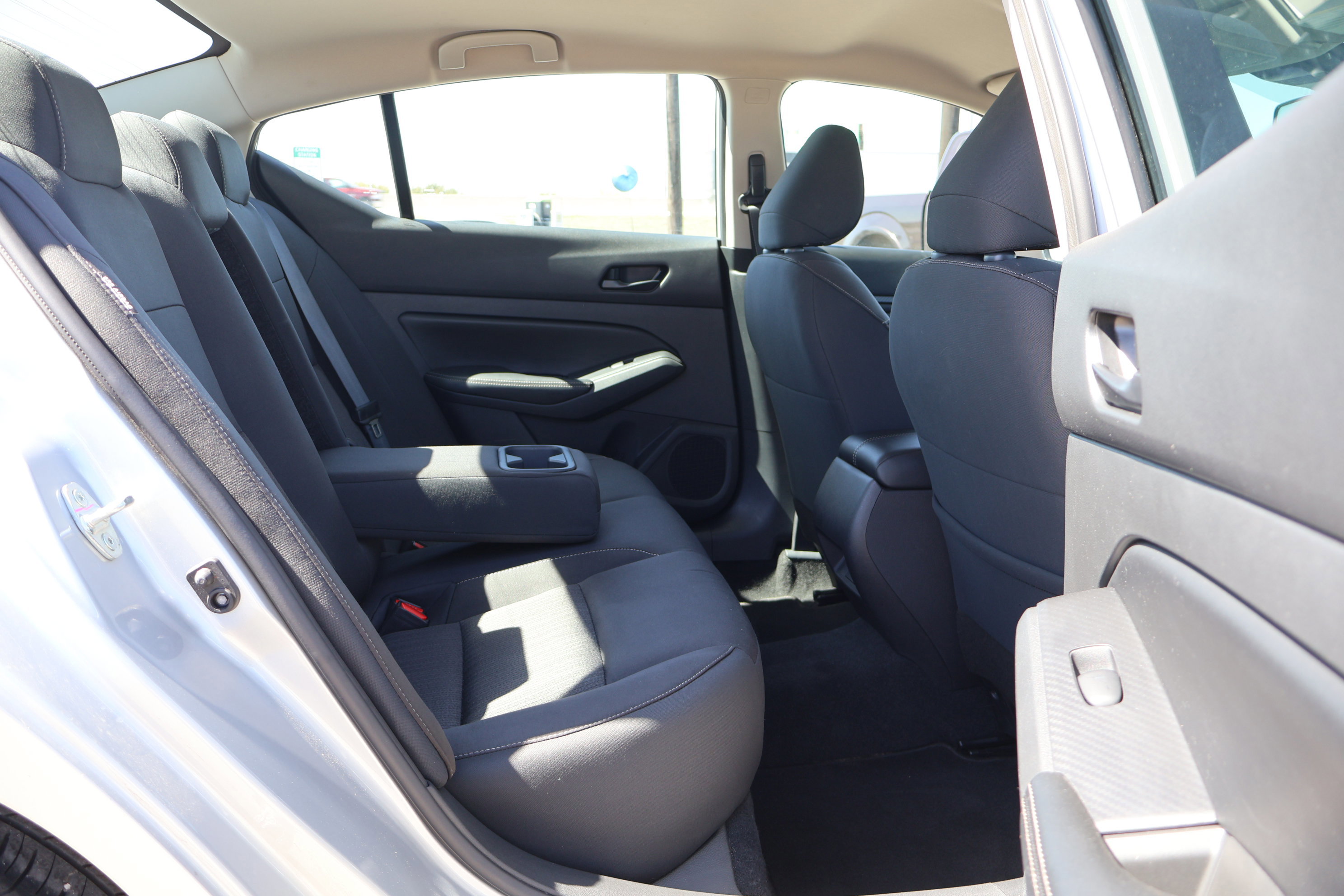 Used 2024 Nissan Altima 2.5 SV image 33