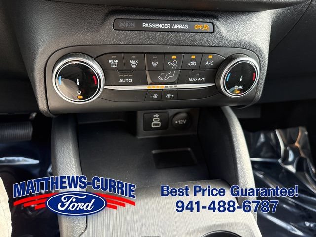 Certified 2025 Ford Escape ST-Line AWD/4WD image 18