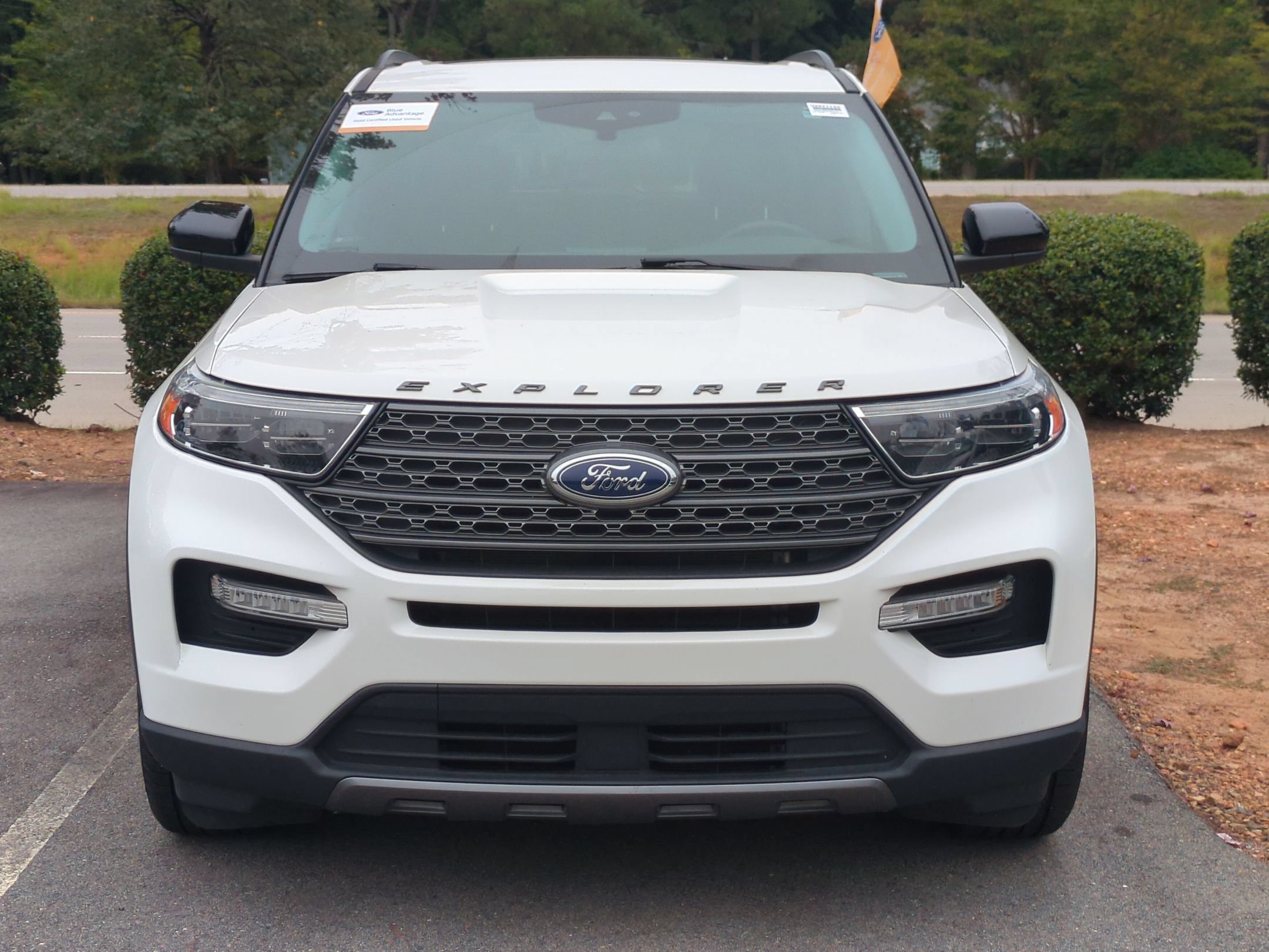Certified 2022 Ford Explorer XLT RWD image 7