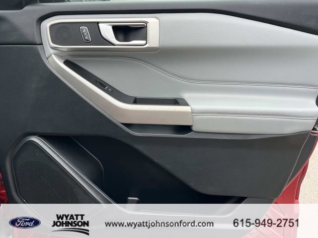 Certified 2022 Ford Explorer XLT w/ Equipment Group 202A AWD/4WD image 25