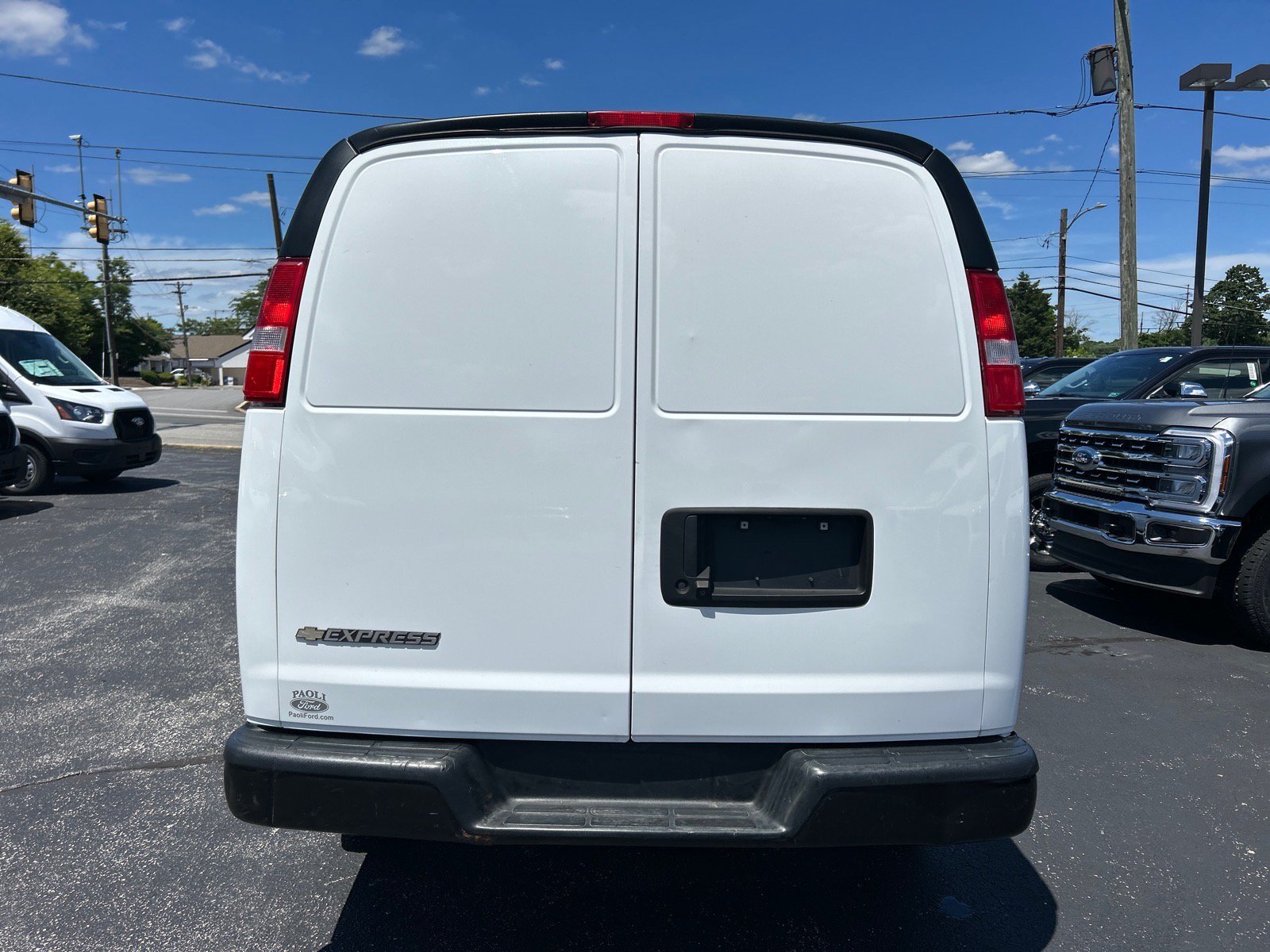 Used 2020 Chevrolet Express 3500 Extended RWD image 9