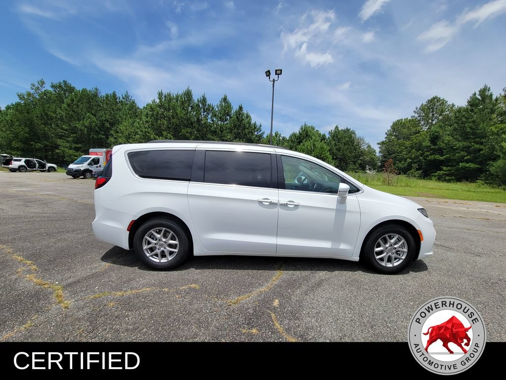 Used 2022 Chrysler Pacifica Touring-L FWD image 8