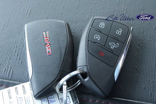 Used 2025 GMC Sierra 1500 AT4X AWD/4WD image 28