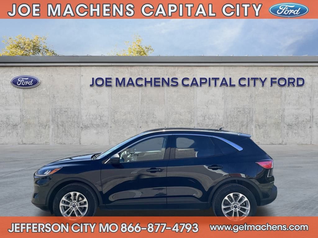 Certified 2022 Ford Escape SE w/ Convenience Package image 2