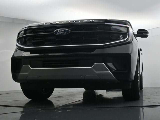 Certified 2025 Ford Expedition Platinum w/ Driver's Package AWD/4WD image 29