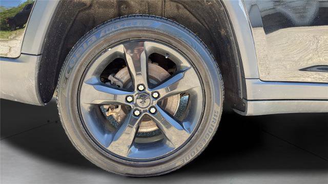 Used 2021 Jeep Grand Cherokee L Laredo AWD/4WD image 27