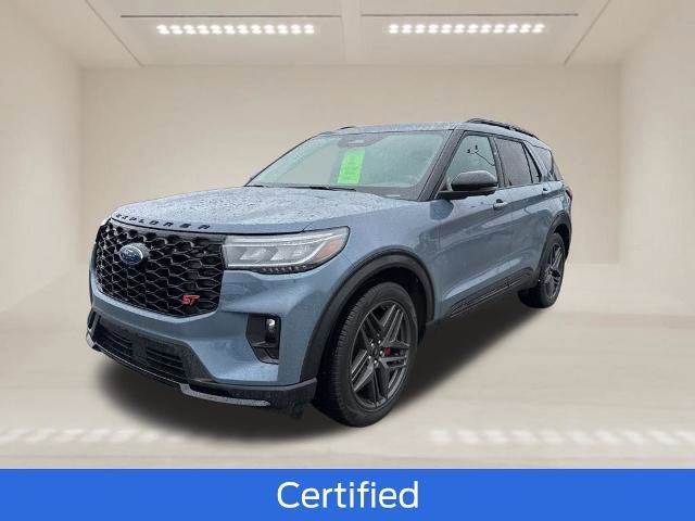 Certified 2025 Ford Explorer ST AWD/4WD image 4