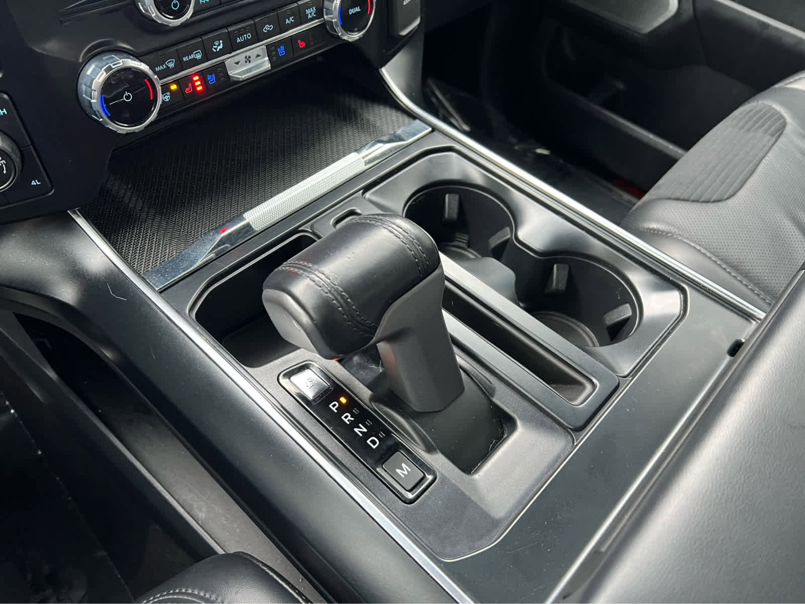 Certified 2023 Ford F150 Raptor w/ Raptor Carbon Fiber Package AWD/4WD image 40