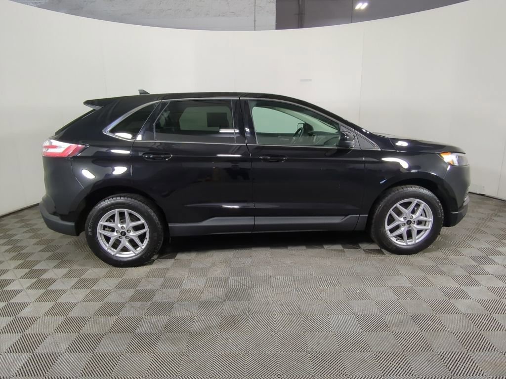 Certified 2024 Ford Edge SEL image 6