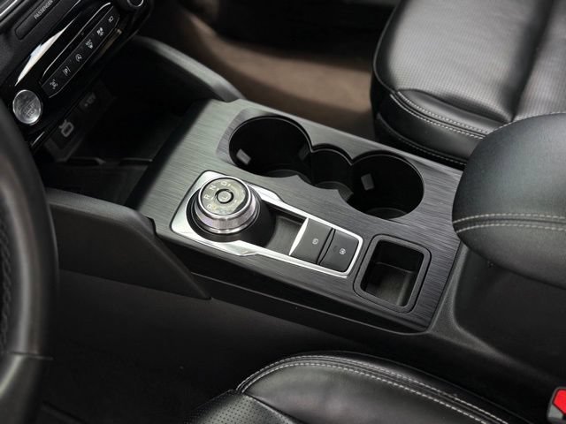 Certified 2024 Ford Escape Platinum AWD/4WD image 24