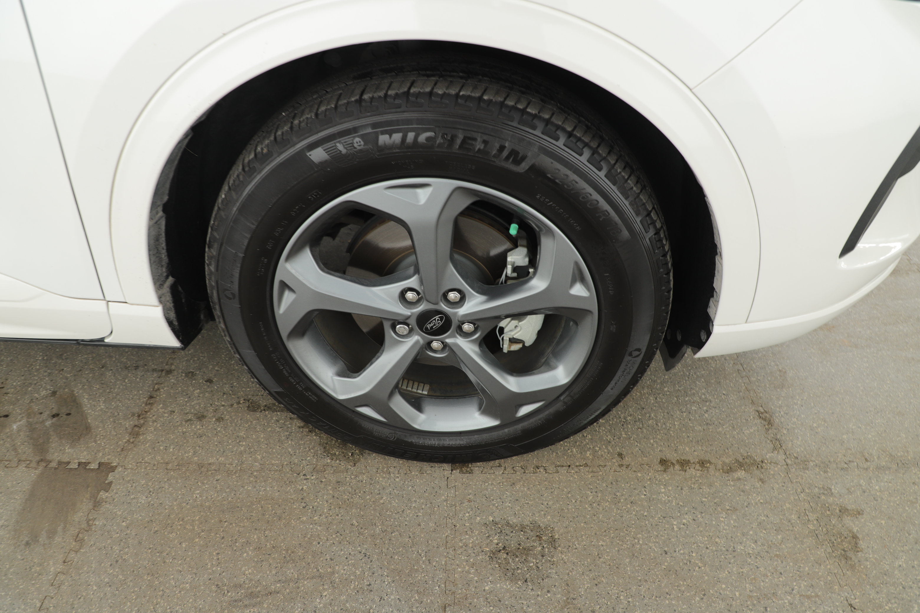 Certified 2024 Ford Escape ST-Line w/ Equipment Group 301A FWD image 5