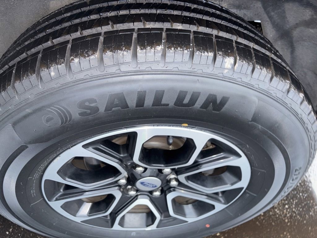 Certified 2023 Ford Expedition Max XLT image 18