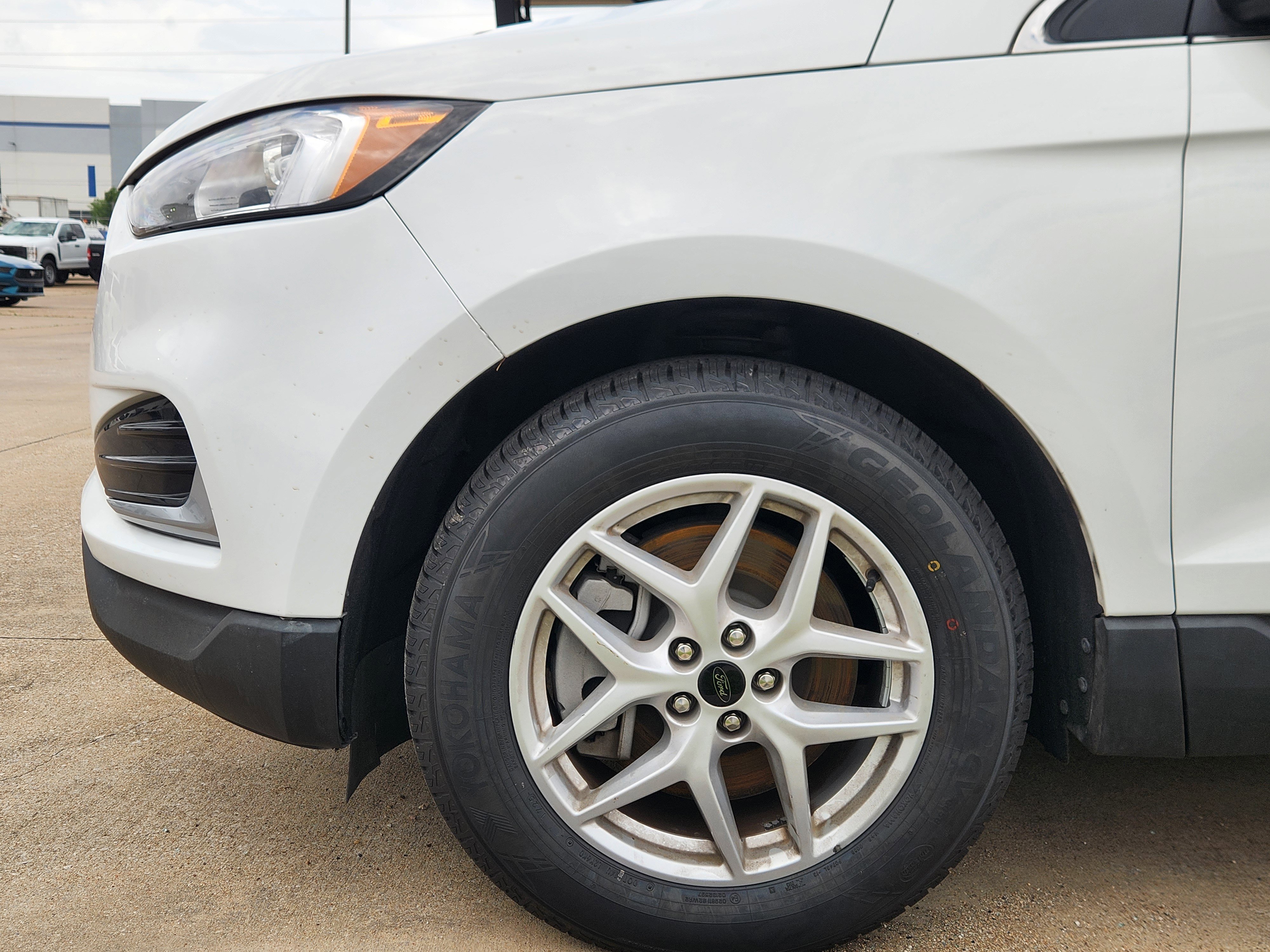 Certified 2023 Ford Edge SEL image 9