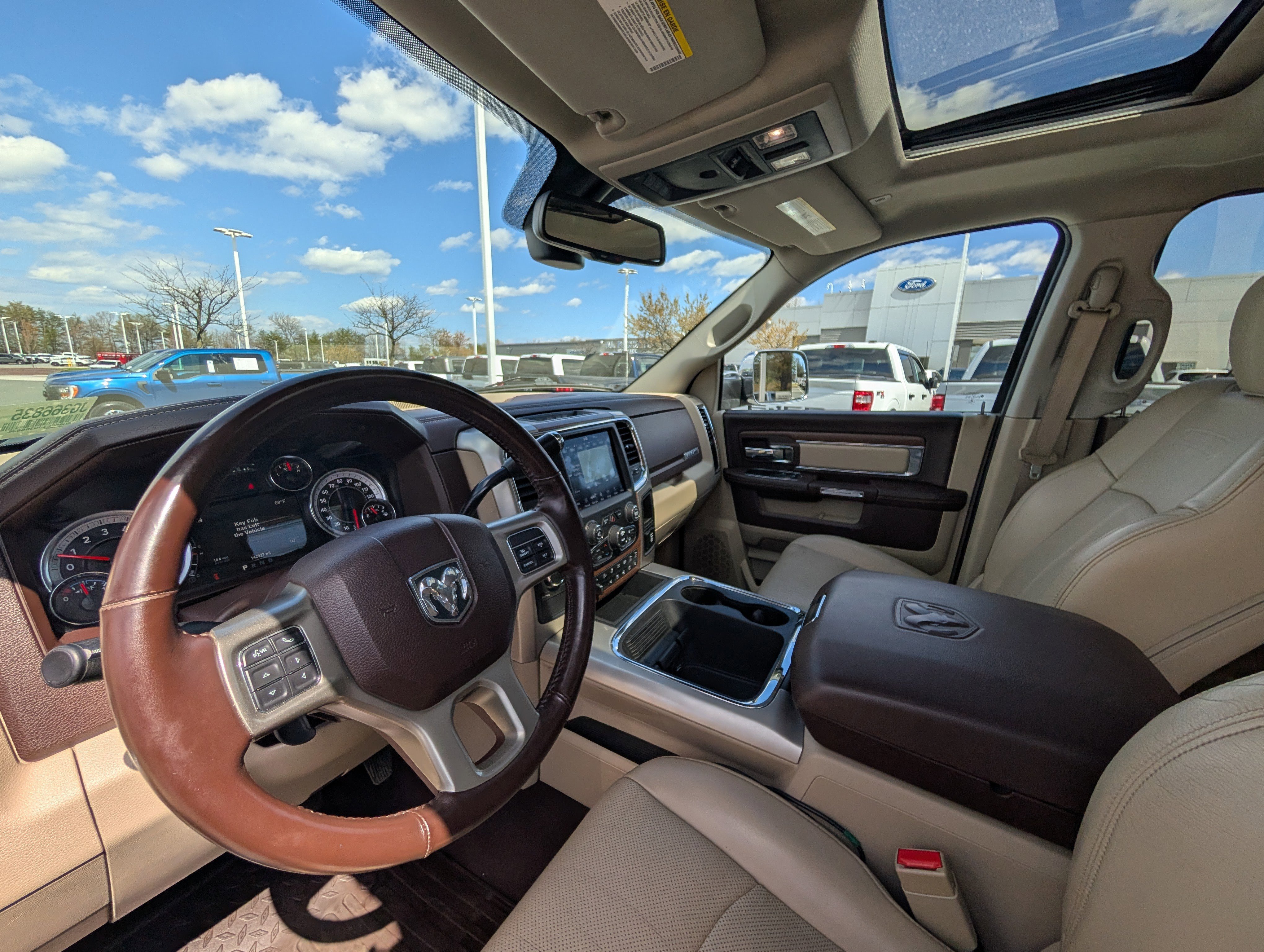Used 2018 RAM 2500 Laramie w/ Off Road Package image 14
