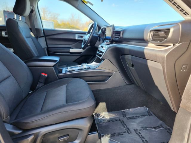 Certified 2022 Ford Explorer XLT image 11