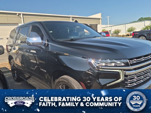 Used 2024 Chevrolet Tahoe Premier w/ Premium Package 2 AWD/4WD image 1