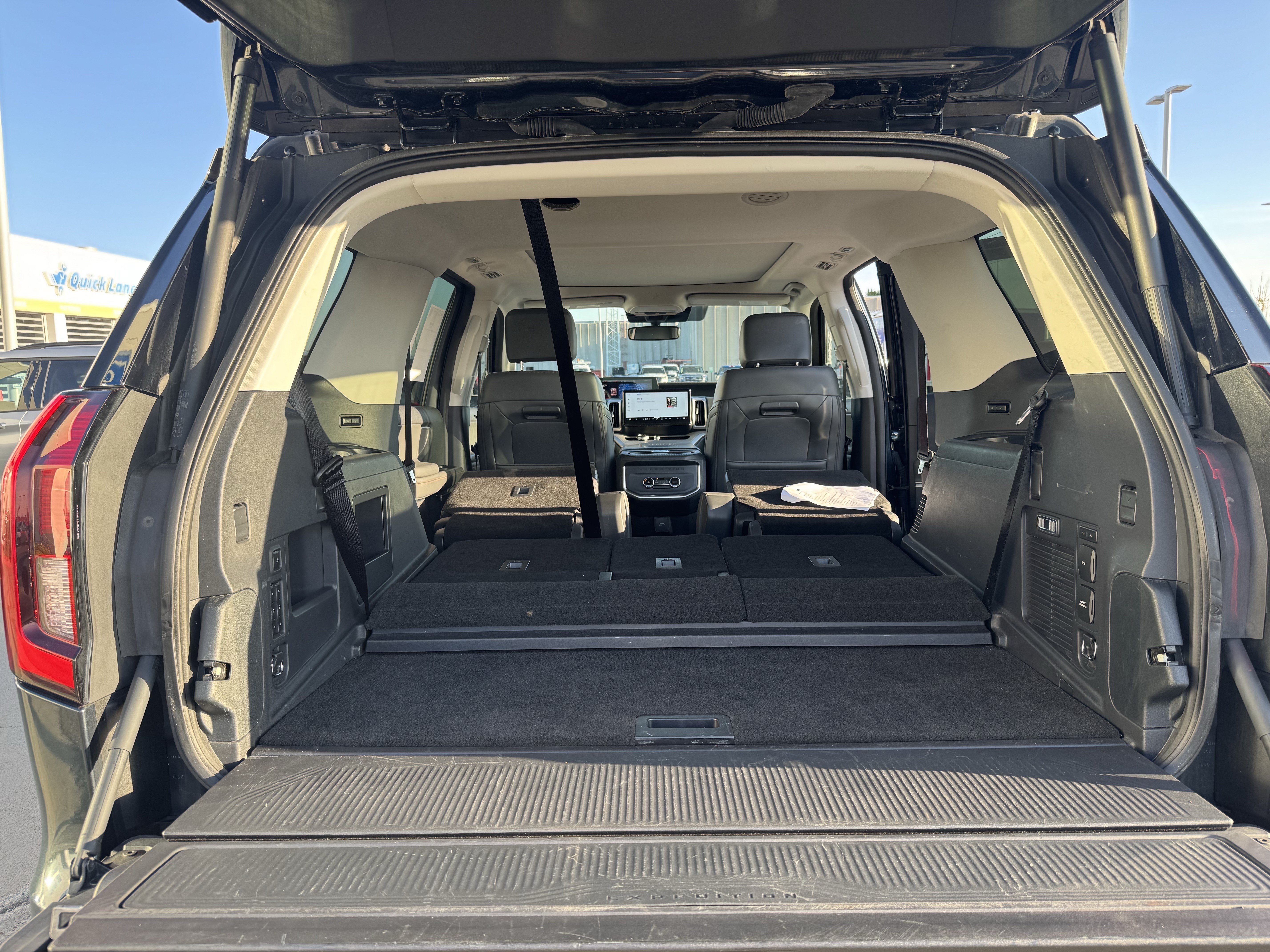 Certified 2025 Ford Expedition Active AWD/4WD image 13