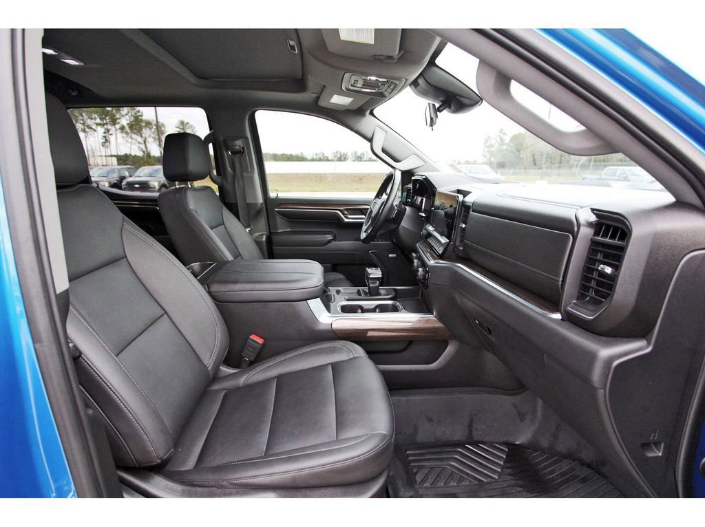 Used 2024 Chevrolet Silverado 1500 LT Trail Boss w/ LT Trail Boss Premium Package image 25