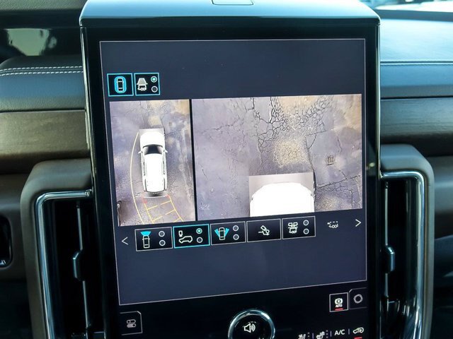Used 2026 GMC Yukon Denali Ultimate AWD/4WD image 28