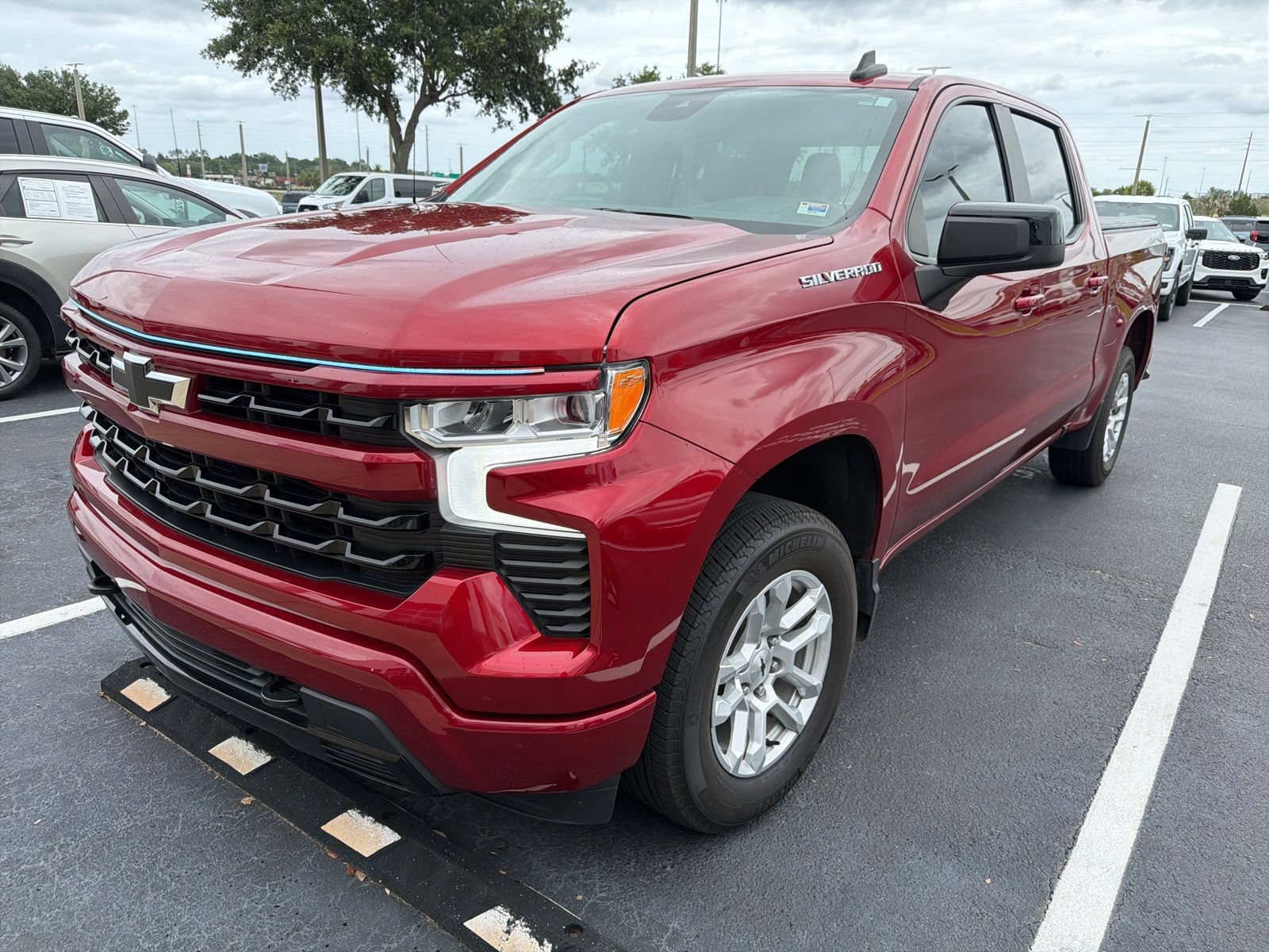 Used 2024 Chevrolet Silverado 1500 RST AWD/4WD image 7