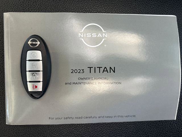 Used 2023 Nissan Titan PRO-4X w/ Pro-4x Convenience Package AWD/4WD image 27