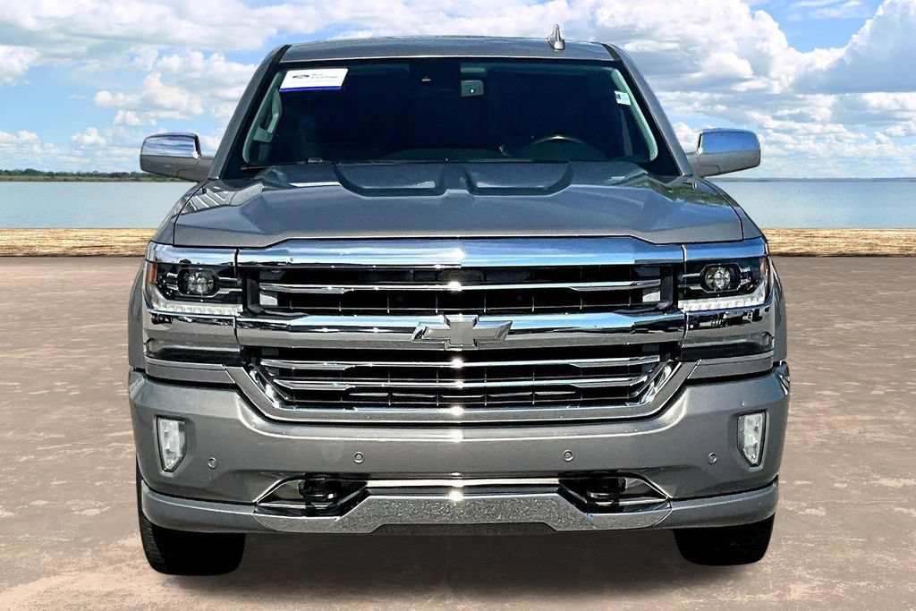 Used 2017 Chevrolet Silverado 1500 High Country RWD image 2