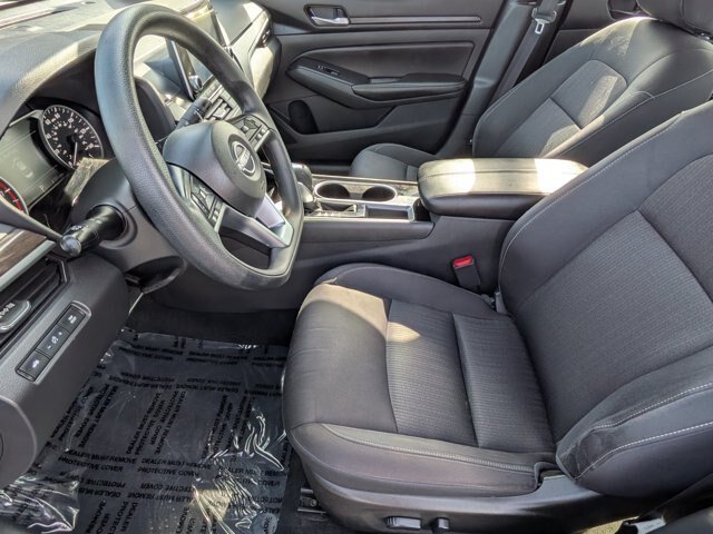 Used 2024 Nissan Altima 2.5 SV FWD image 13